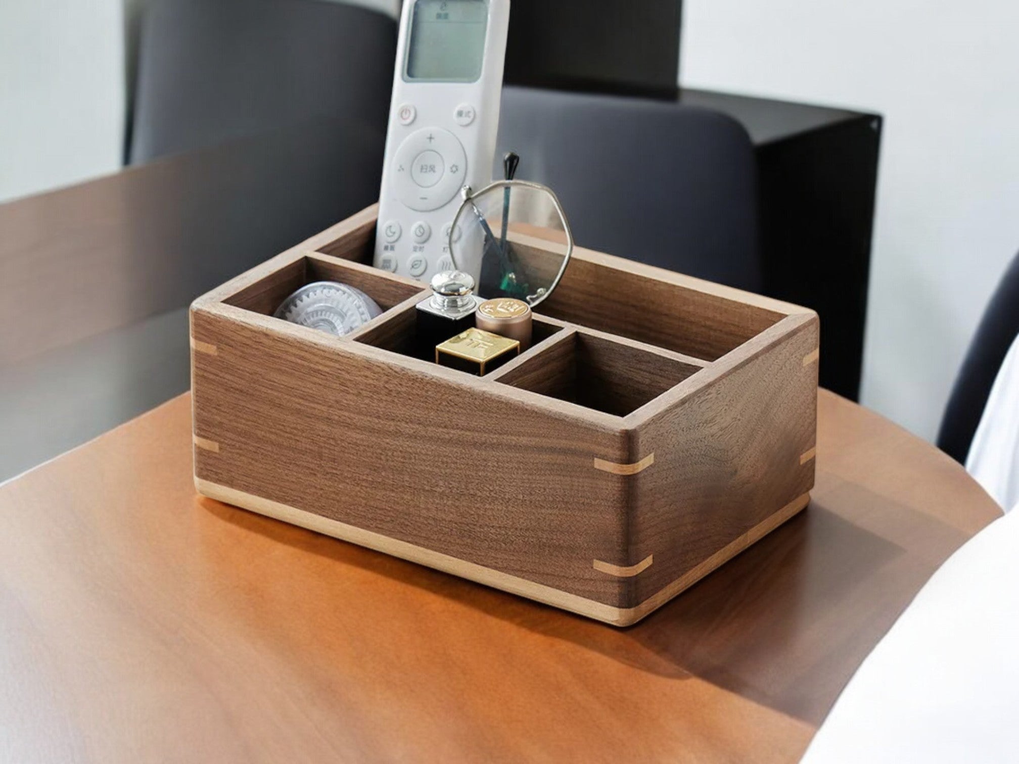 MOKU Rosewood Remote Control Organizer – Stylish Order for Your Living Space