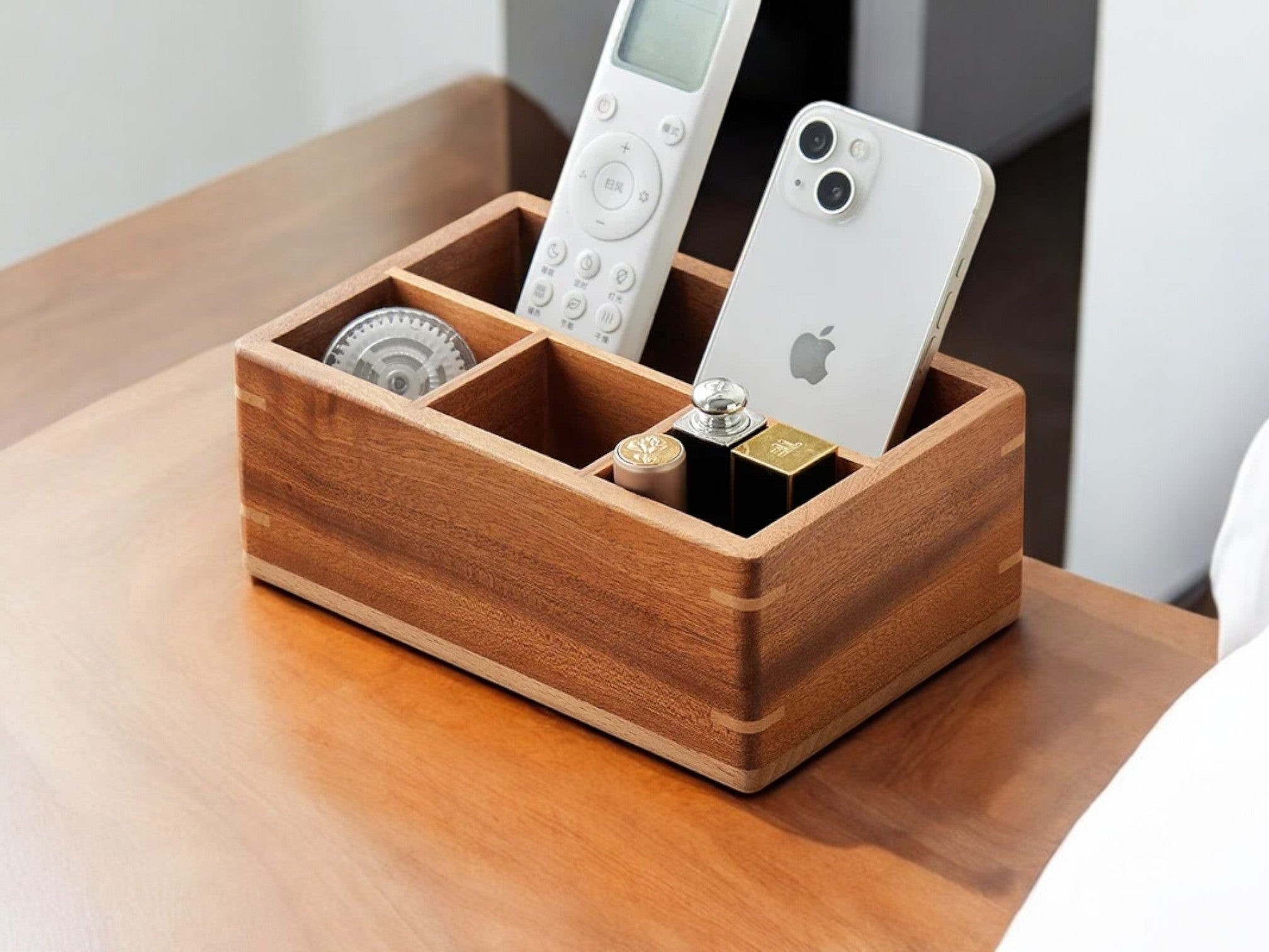 MOKU Rosewood Remote Control Organizer – Stylish Order for Your Living Space