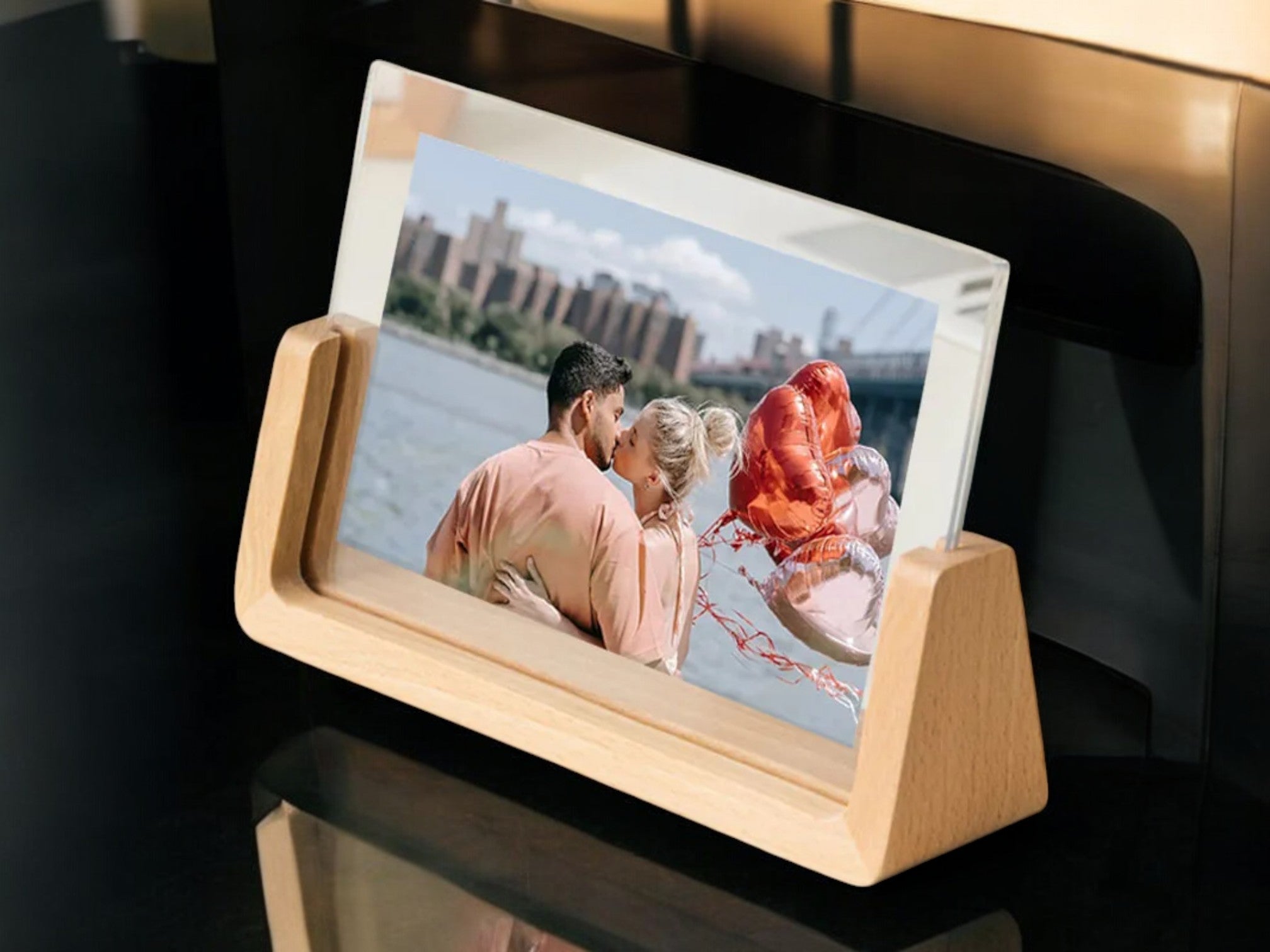 U-Shape Acrylic Wooden Photo Frame Set