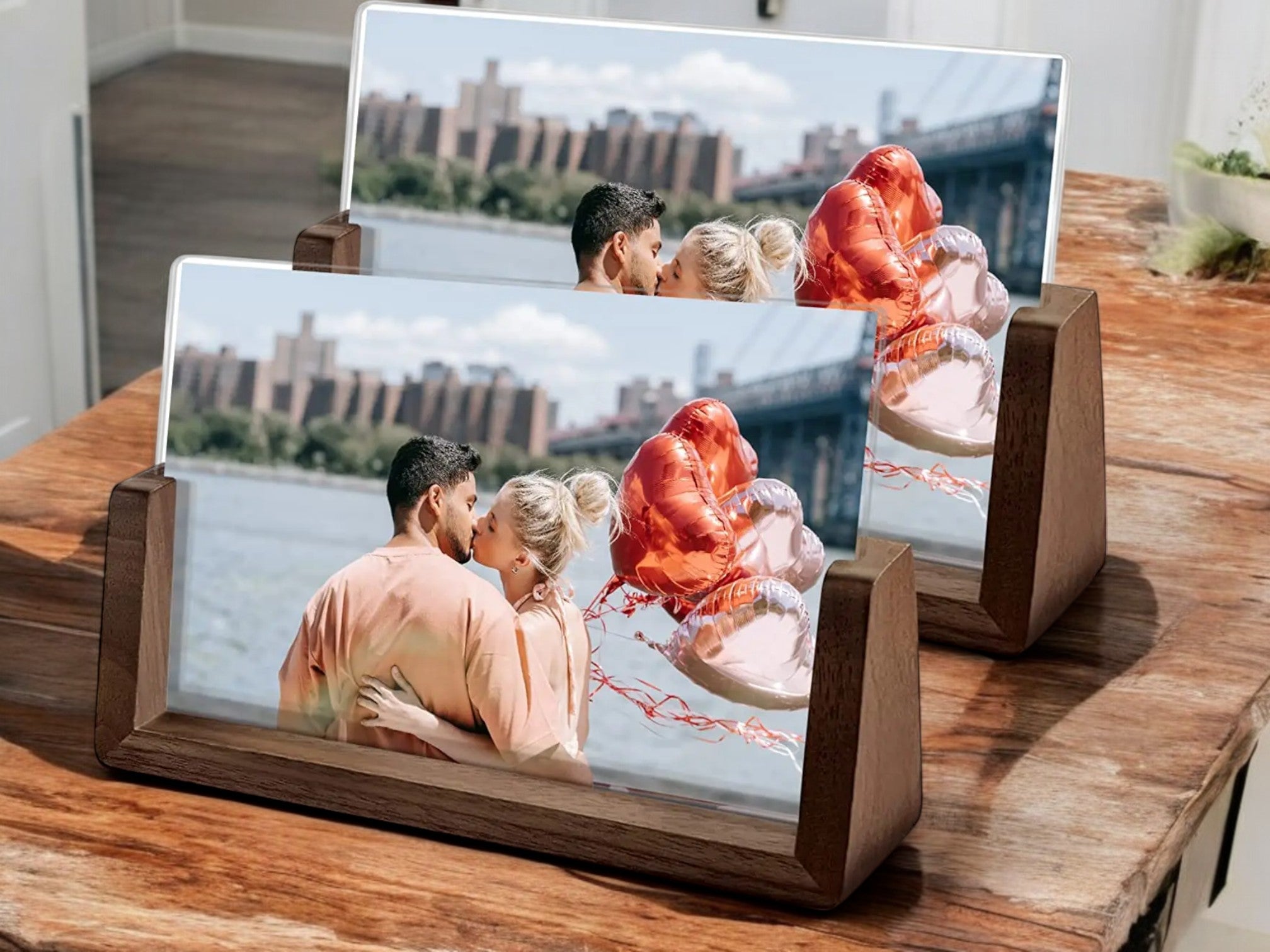 U-Shape Acrylic Wooden Photo Frame Set