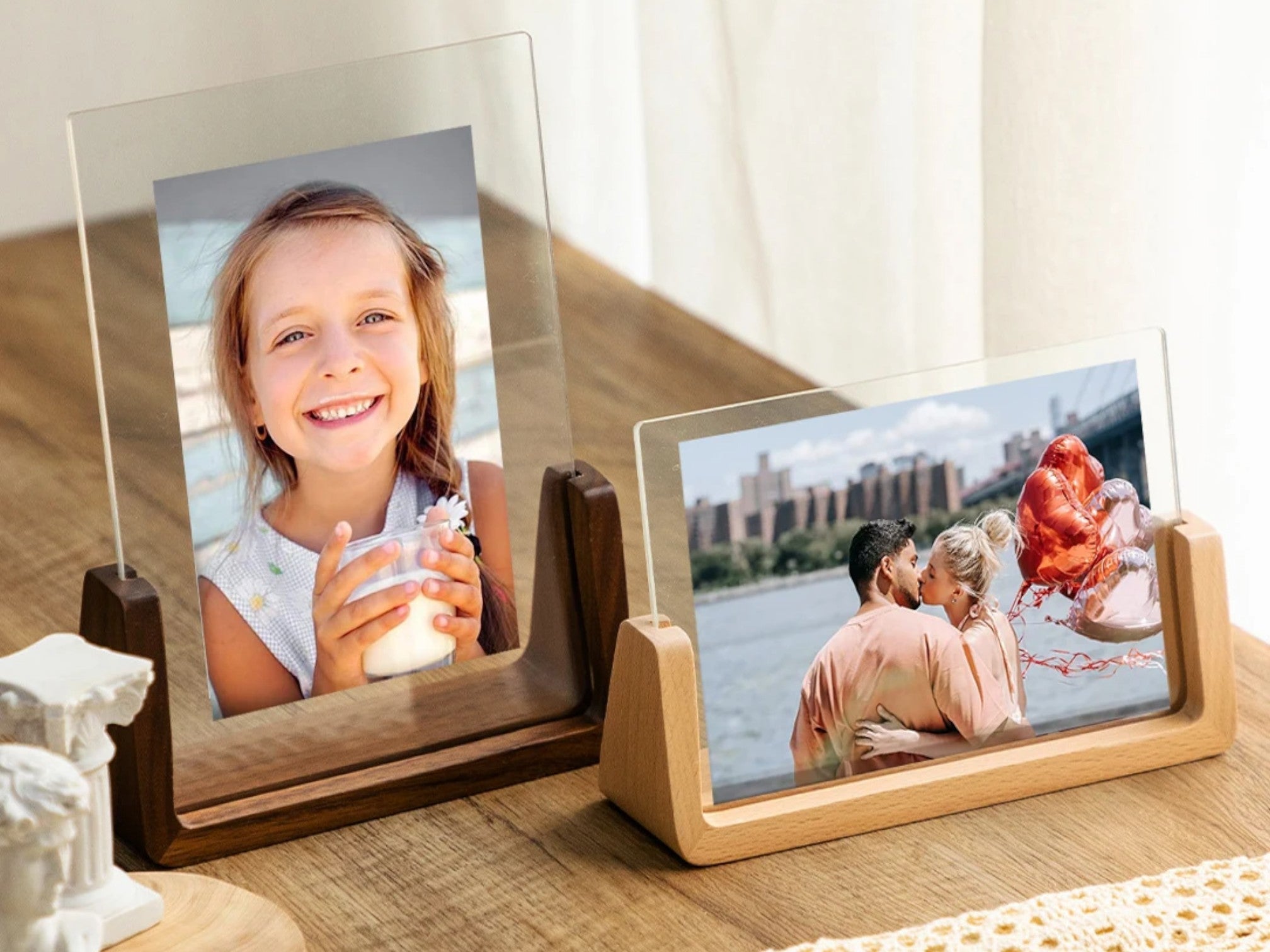 U-Shape Acrylic Wooden Photo Frame Set