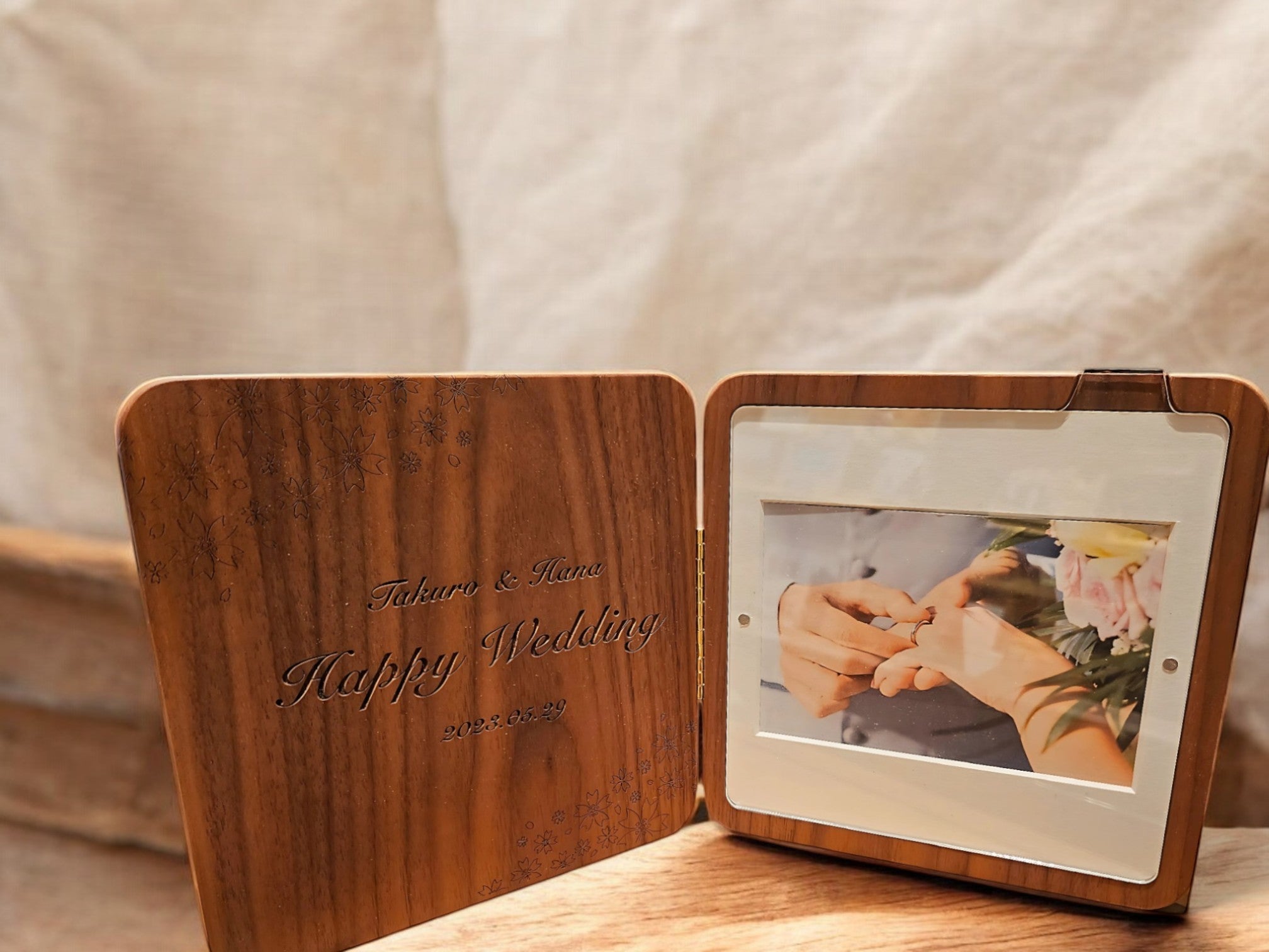 Custom Wedding Memorial Frame – Ultimate Love Keepsake [Custom Engraving Included]