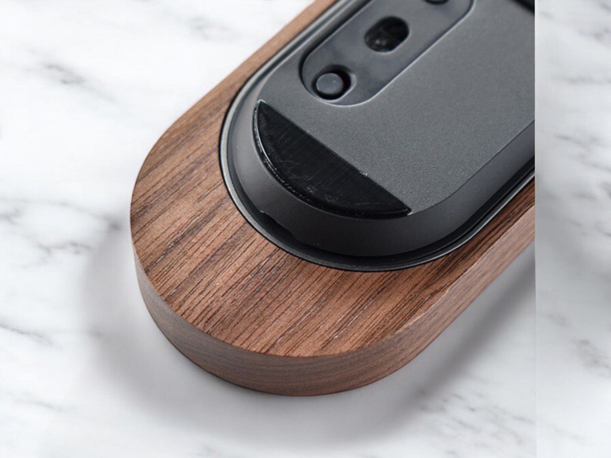 Wireless Mouse – Cutting-Edge Performance [Custom Engraving Included]